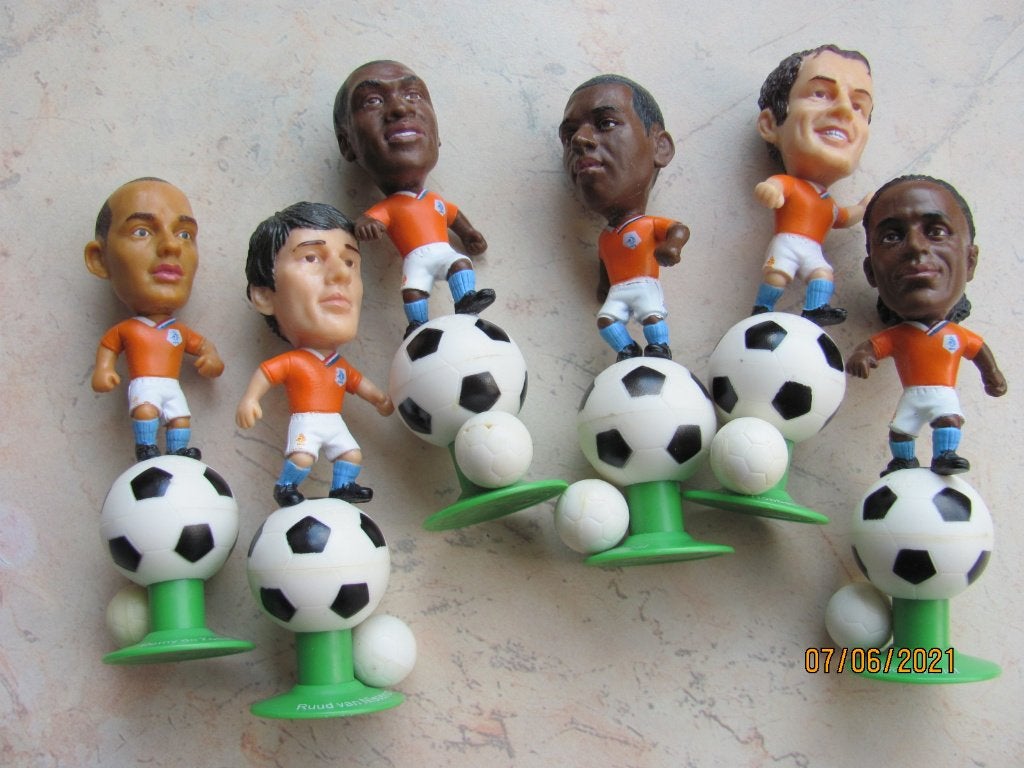 NIEUWSTAAT Oranje VOETBALPOPPETJES Super de Boer actie 2008, Ophalen of Verzenden, Zo goed als nieuw, Overige binnenlandse clubs