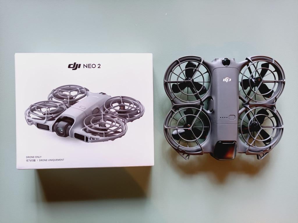 DJI Neo 2 met 2 jaar DJI care, Audio, Tv en Foto, Drones, Cameradrone, 5 tot 10 kilometer, Zo goed als nieuw, Minder dan 250 gram