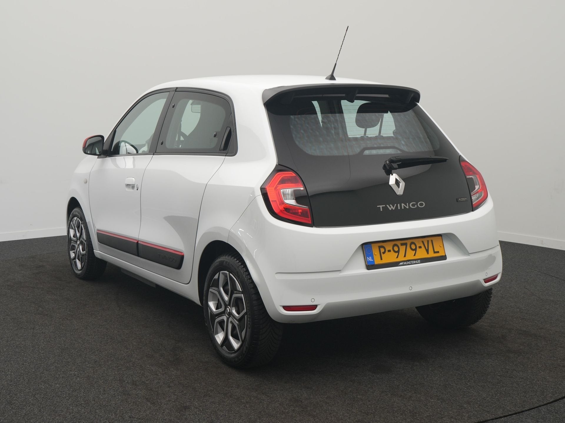 Renault Twingo Z.E. R80 E-Tech Equilibre 22 kWh - RIJKLAARPR, Automaat, 12 maanden, 22 kWh, Wit