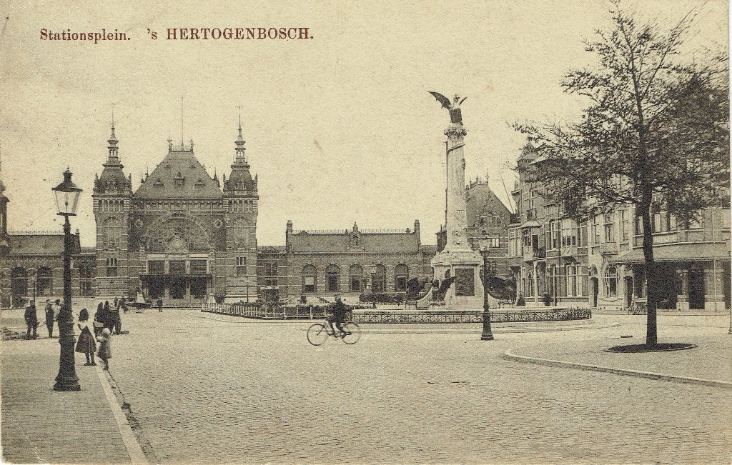 Ansichtkaart 's Hertogenbosch Stationsplein, Verzamelen, Verzenden, Voor 1920, Gelopen, Noord-Brabant