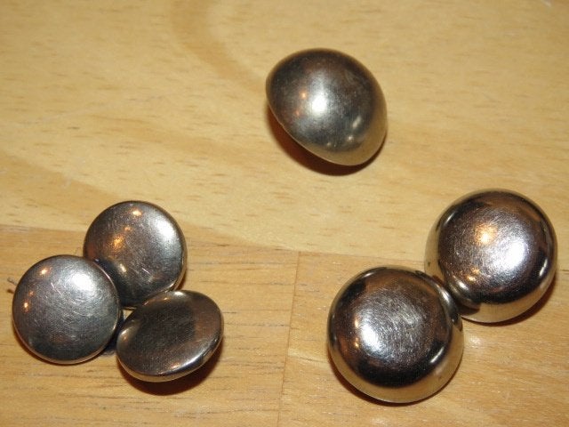Setje vintage knopen zilverkleurig metaal 6 stuks, Ophalen of Verzenden, Zo goed als nieuw, Knoop of Knopen