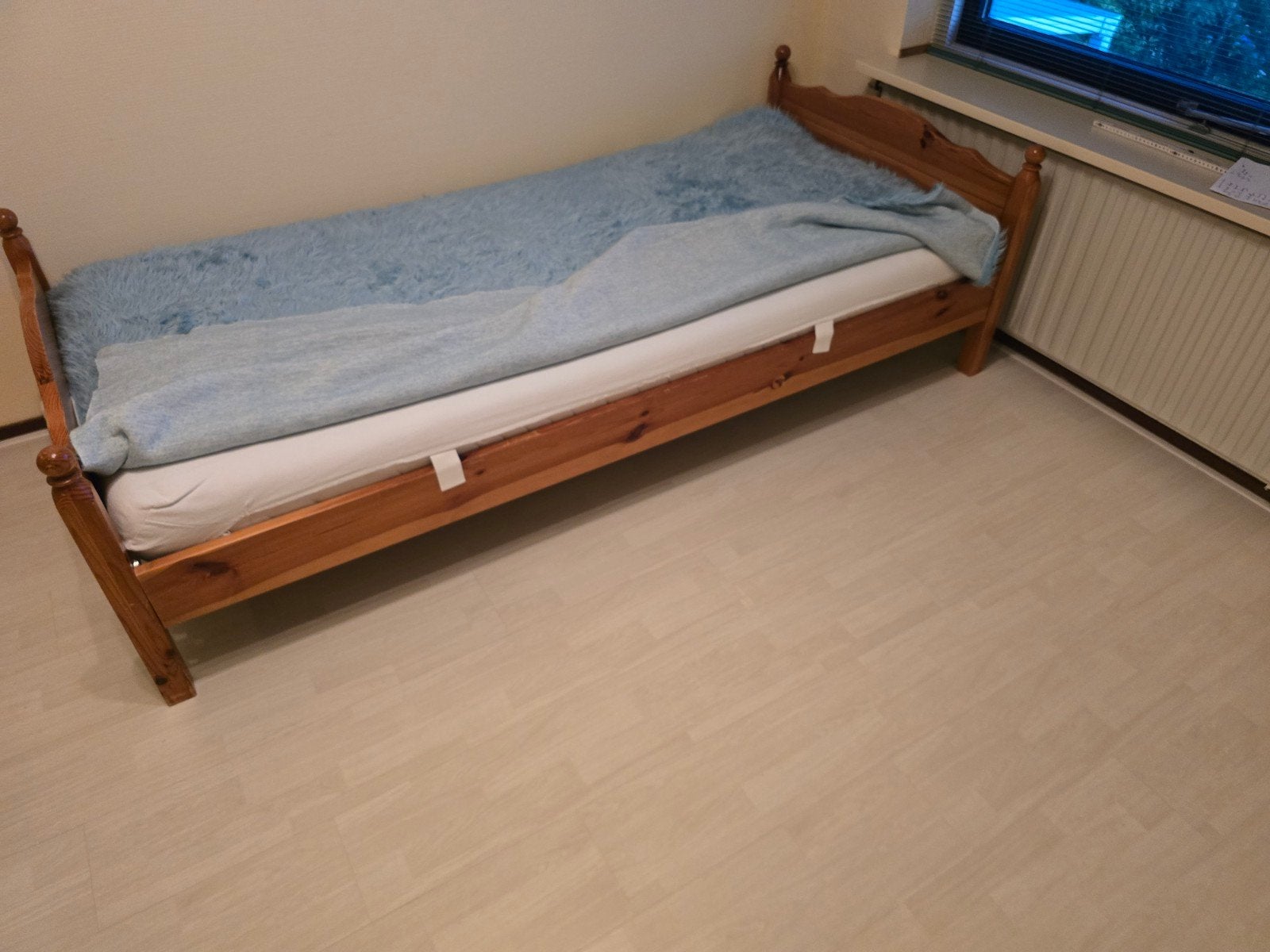 Eenpersoonsbed van hout, Ophalen, Gebruikt, 90 cm, Eenpersoons