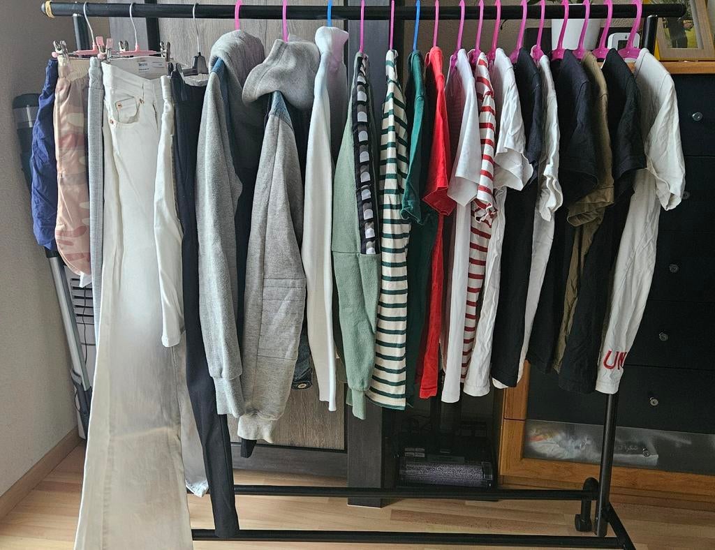 Pakket, partij van 22 stuks heren kledingpakket maat XS - S, Kleding | Heren, Ophalen of Verzenden, Gedragen