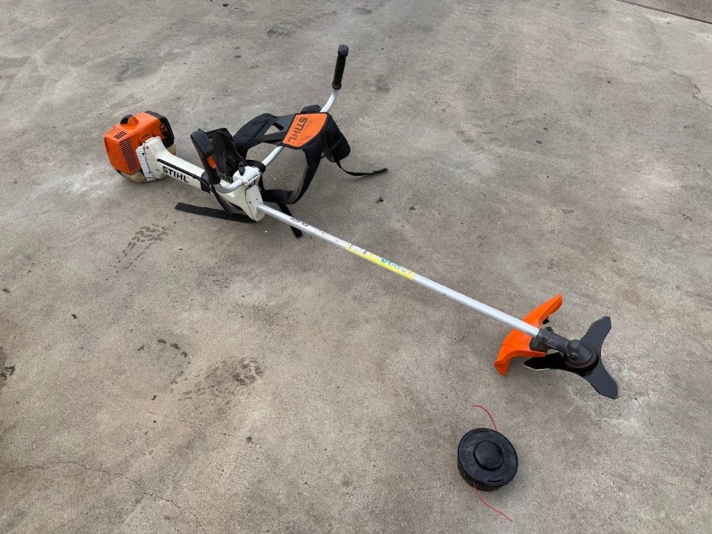 bosmaaier stihl  FS 400 met mes draadbol en harnas, Ophalen, Gebruikt, 10 tot 30 cm, Stihl