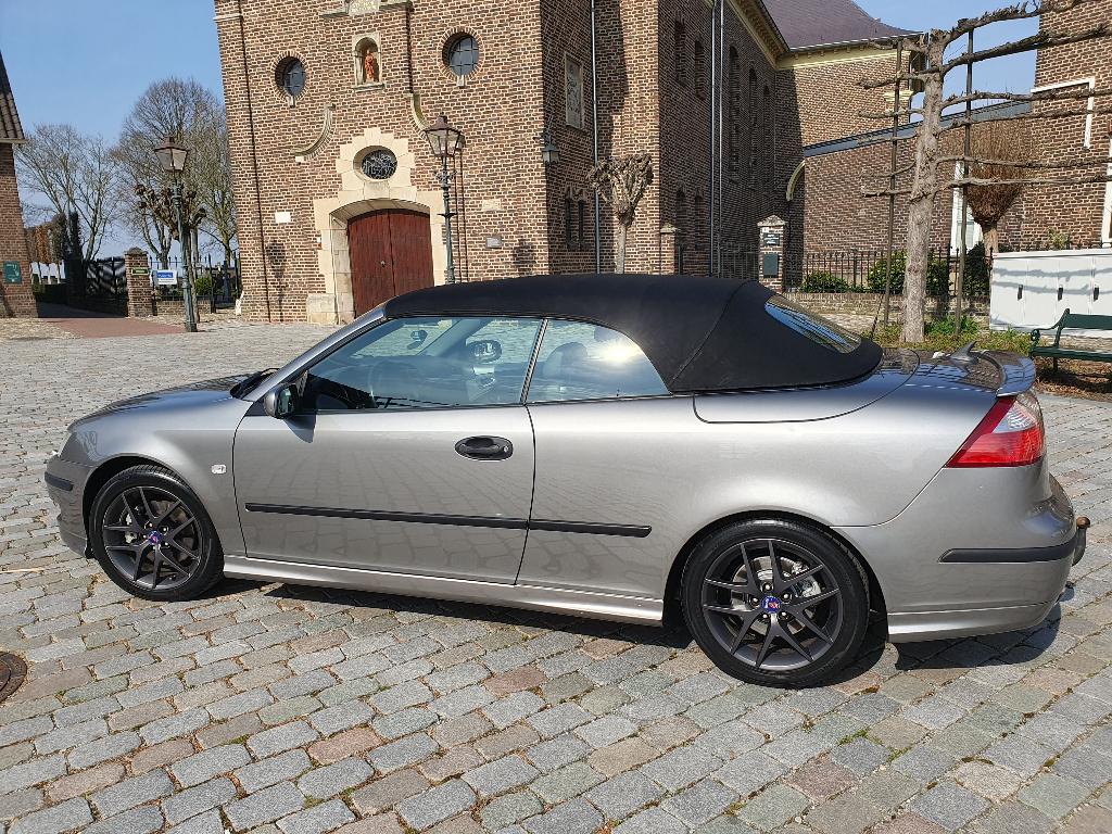 Saab 9.3 cabrio aero 2.0 turbo 2005 Grijs metalic, Auto's, Saab, 1998 cc, USB, Cabriolet, 4 stoelen