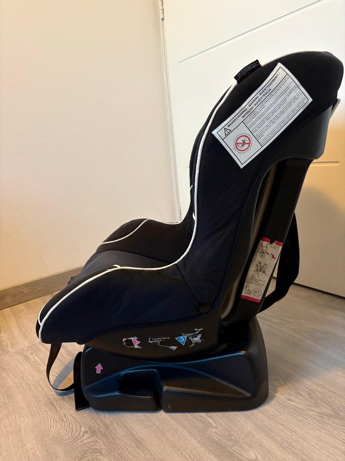 Bebies First Autostoel met zit- en ligfunctie 0-18kg, Kinderen en Baby's, Autostoeltjes, Overige merken, 0 t/m 18 kg, Verstelbare rugleuning