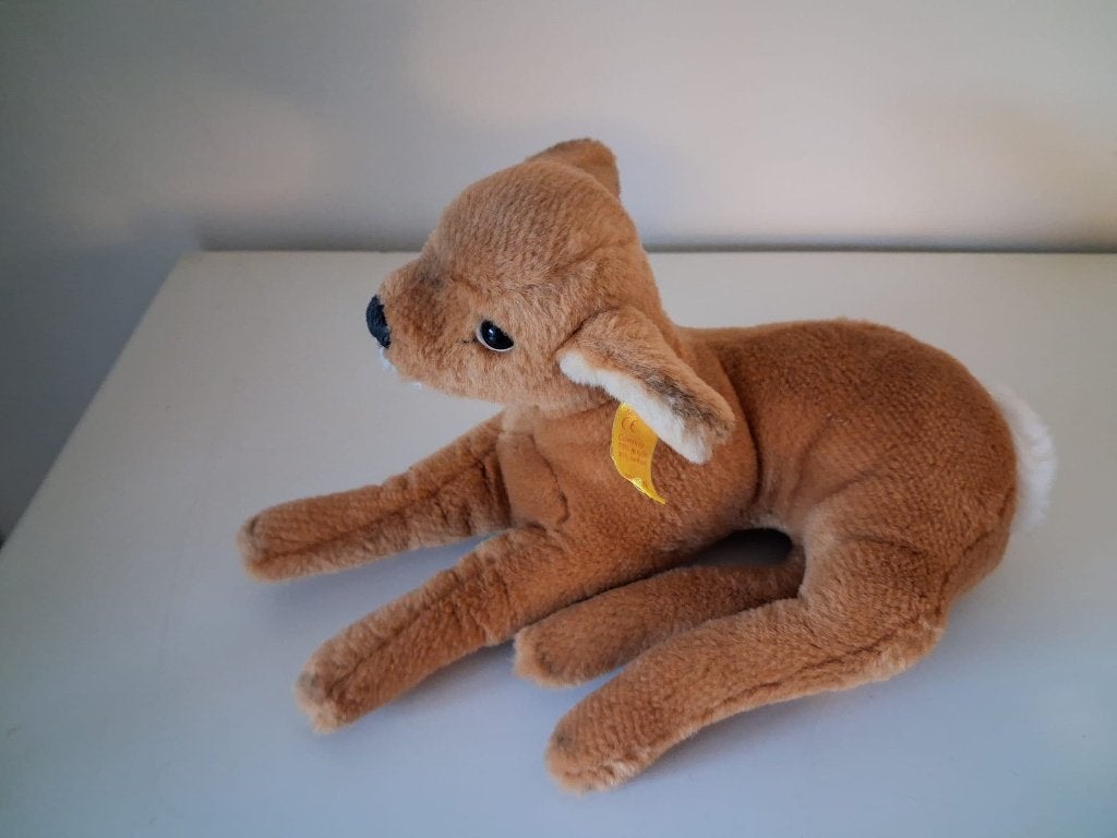 Origineel Steiff liggend reetje / hertje Knuffel, Overige merken, Overige karakters, Overige typen, Ophalen of Verzenden