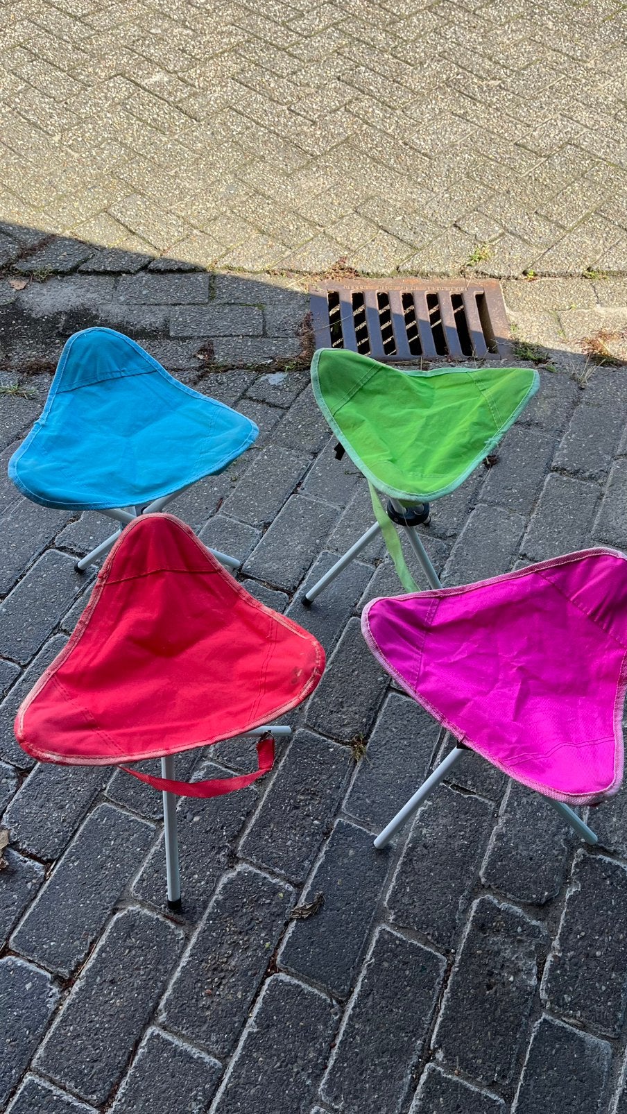 4 kleine opvouwbare stoeltjes, Caravans en Kamperen, Ophalen, Gebruikt, Campingstoel