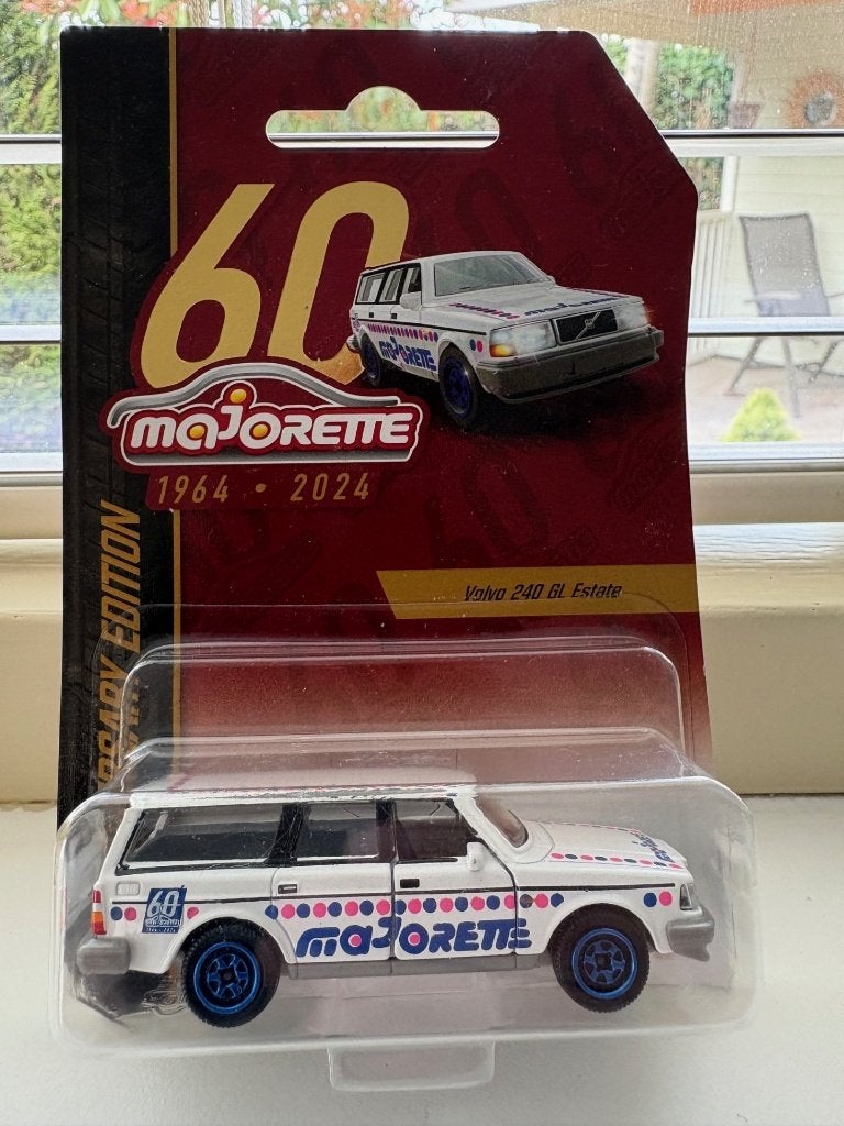 Majorette Volvo 240 ESTATE, Ophalen of Verzenden, Nieuw, Auto