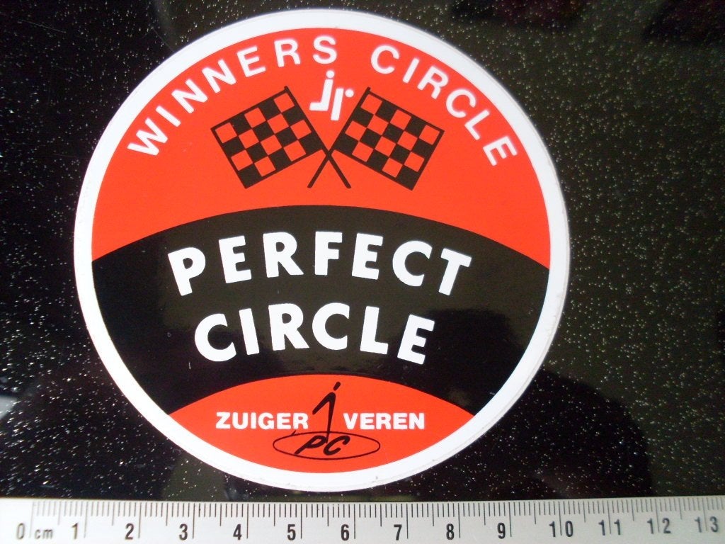 sticker winners circle perfect circle zuigerveren logo PC, Verzenden, Zo goed als nieuw, Merk