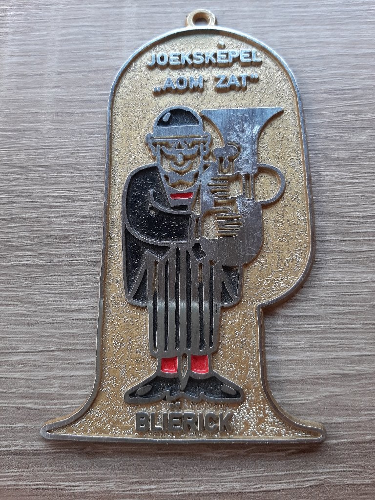 Vintage medaille van Joekskèpel Aom zat, Ophalen of Verzenden, Overige materialen, Nederland
