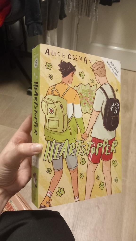 Heartstopper Volume 3 - Alice Oseman - Zo goed als nieuw, Ophalen of Verzenden, Zo goed als nieuw, Alice Oseman, Wereld overig
