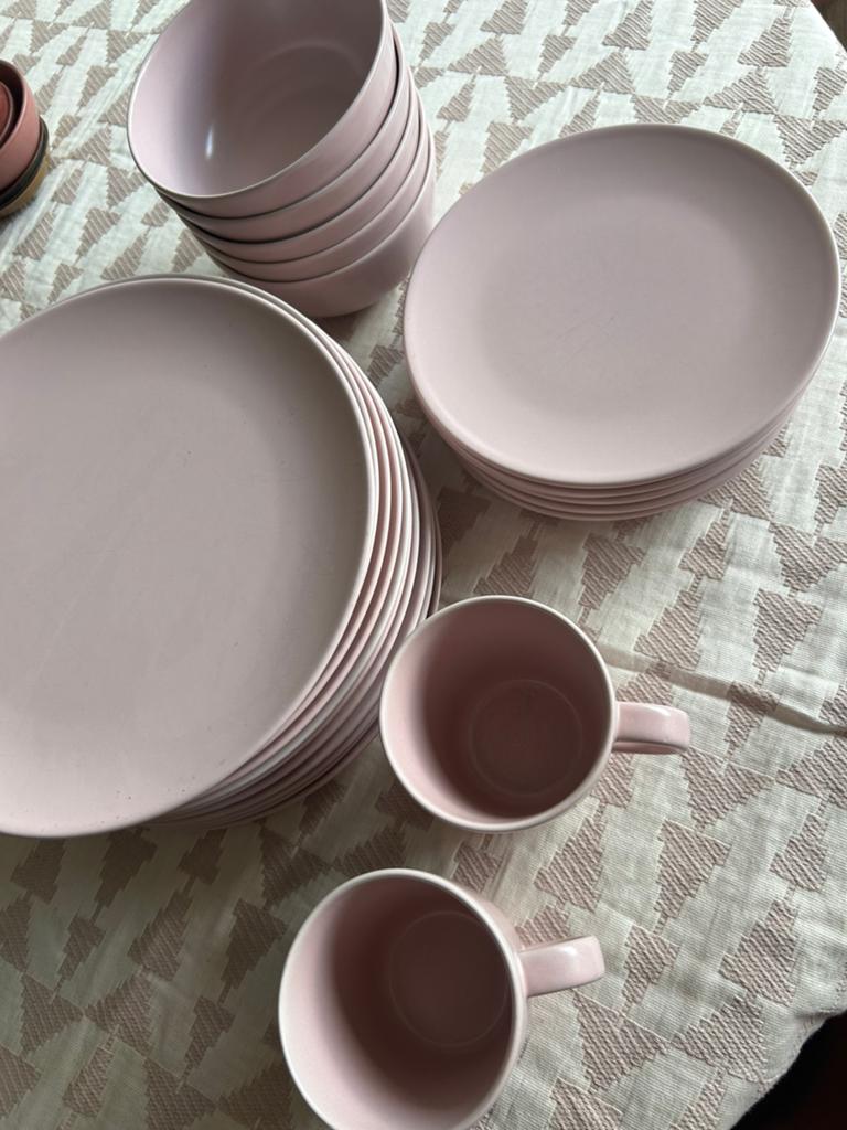 Ikea servies lichtrose, Ophalen, Gebruikt, Bord(en), Effen