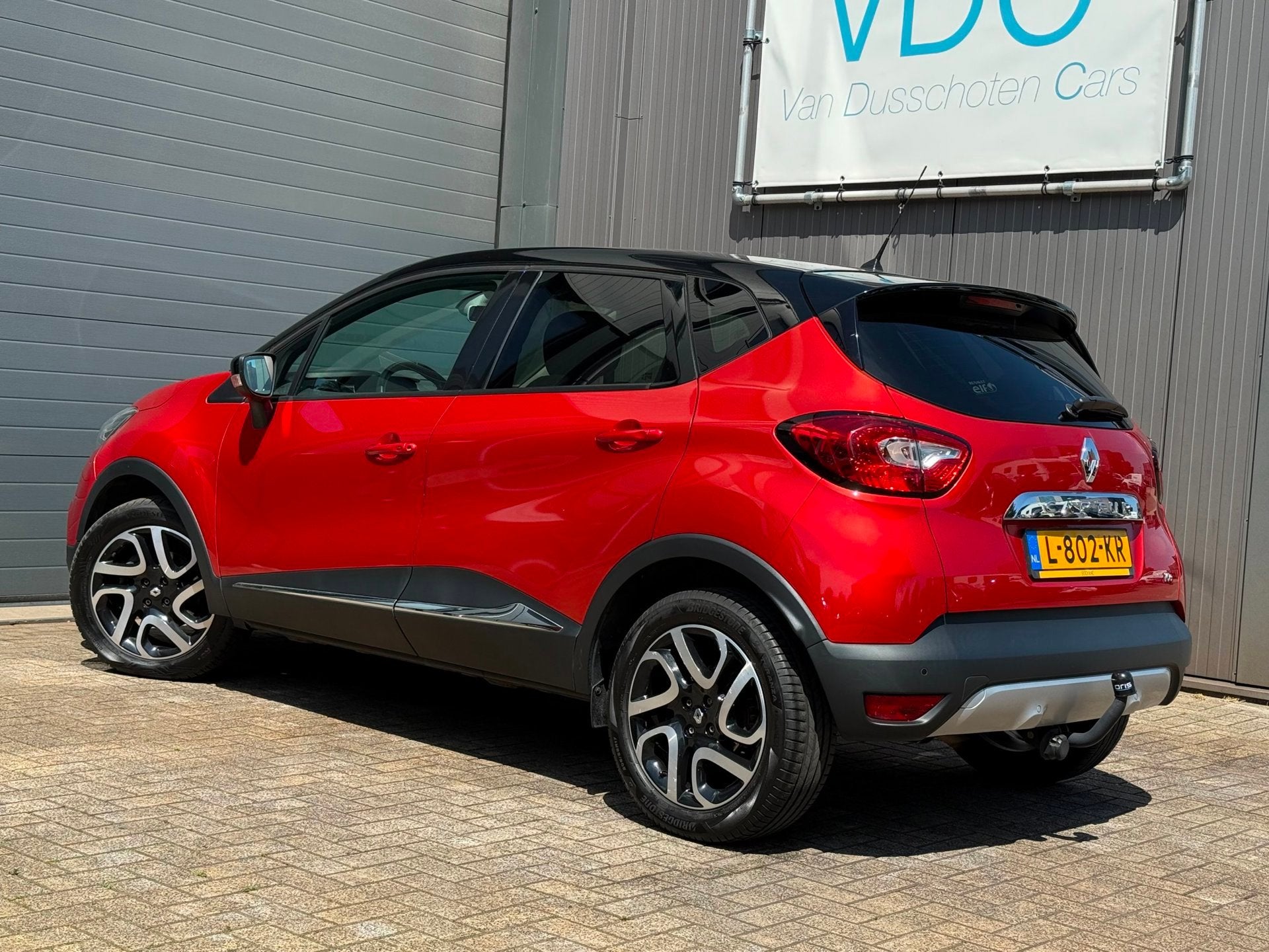 Renault Captur 1.2 TCe Xmod | Automaat | Trekhaak, Automatische klimaatregeling, 4 cilinders, Leder en Stof, SUV of Terreinwagen