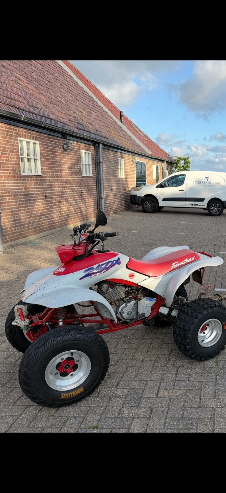 ≥ Honda Quad TRX250X - Nieuwe banden, op Autokenteken l7e