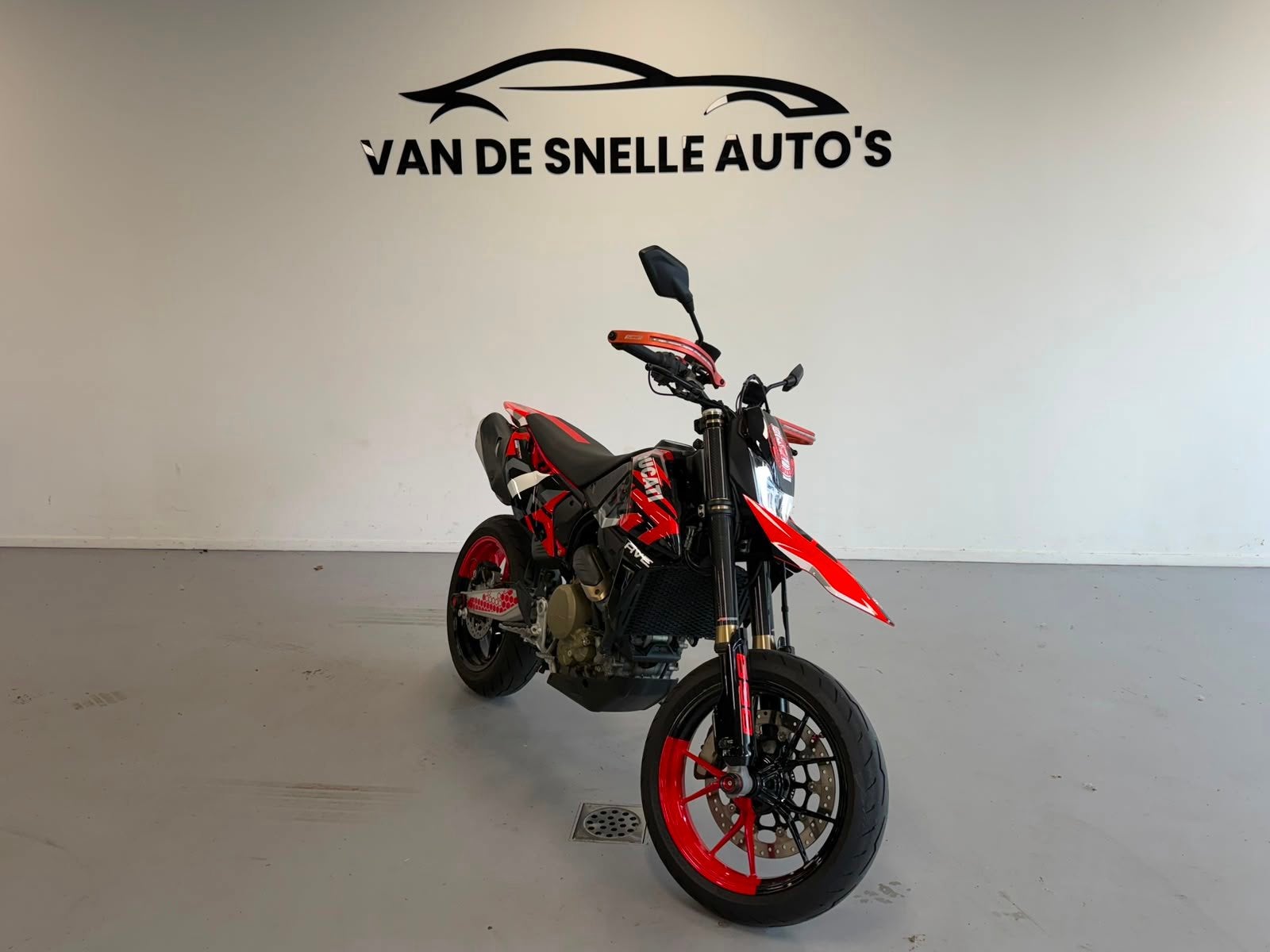 Ducati All-Road Hypermotard 698 Mono QUICKSHIFTER, Motoren, Motoren | Ducati, Bedrijf, Meer dan 35 kW, Toermotor, Traction Control
