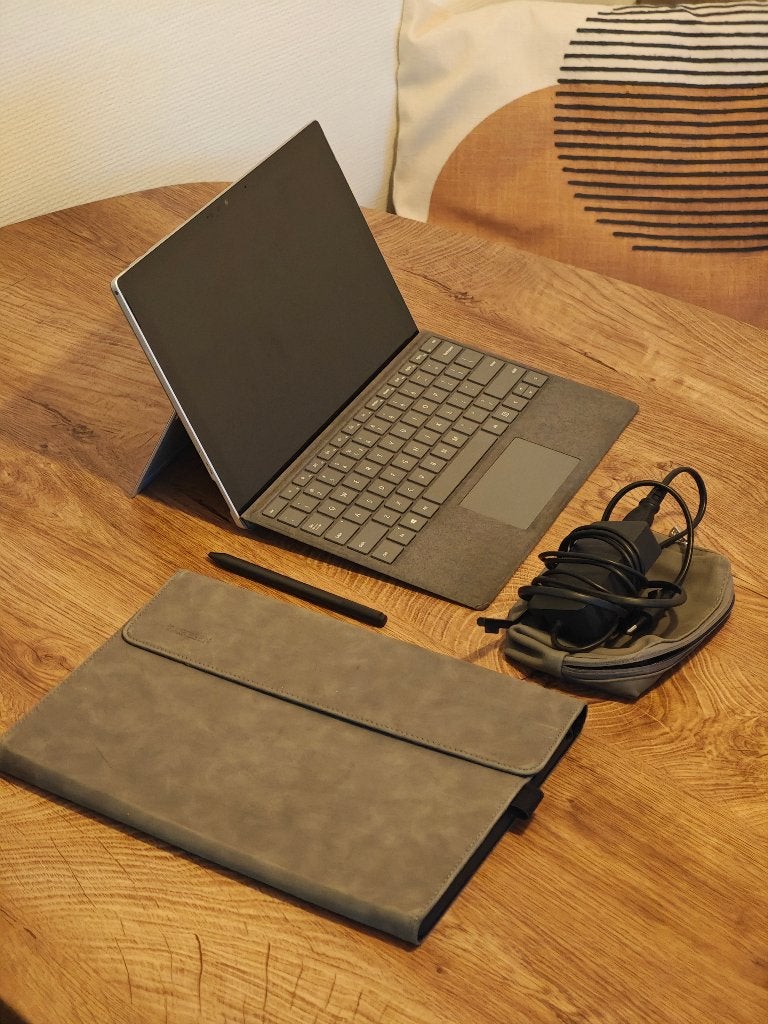 Microsoft Surface Pro 7 Set | 128GB + 512GB | Win 11 Pro, Gebruikt, Surface Pro 7, Uitbreidbaar geheugen, 12 inch