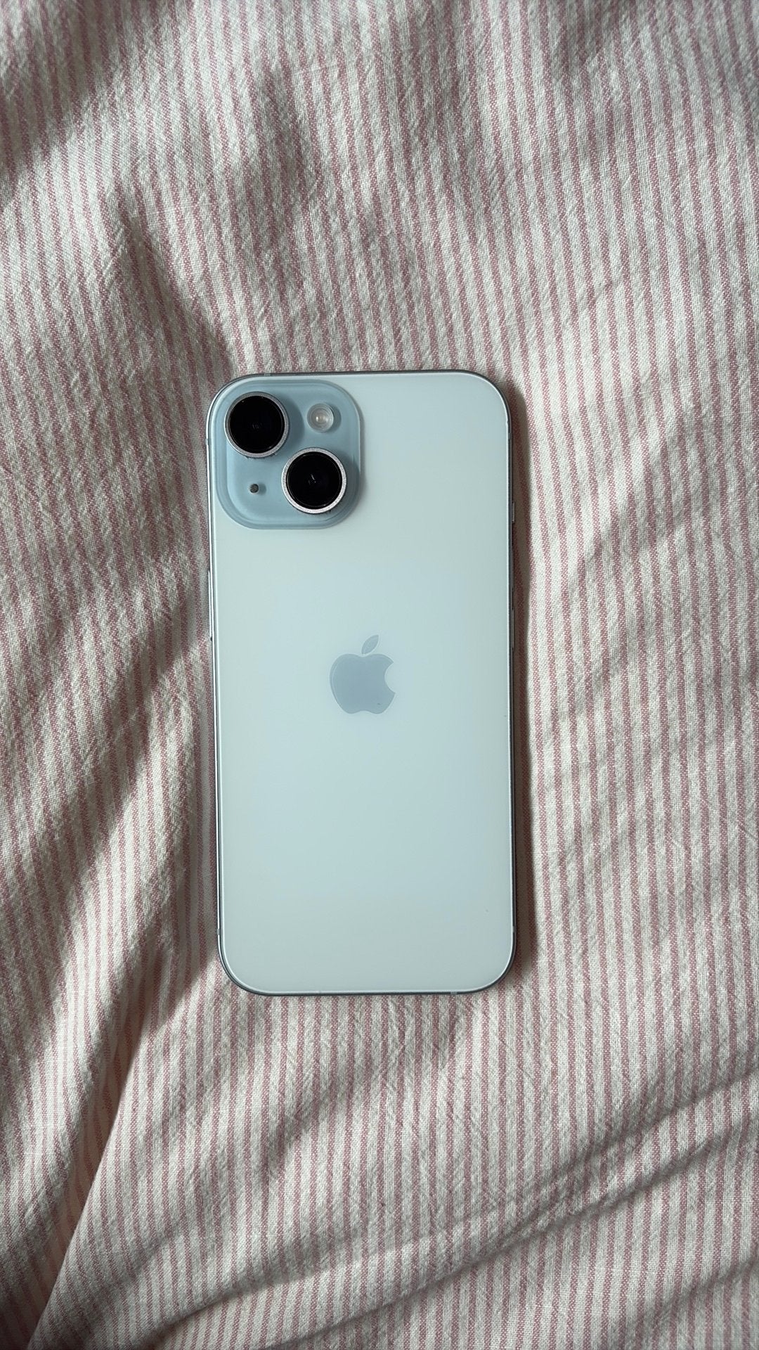 Iphone 15 licht blauw 128GB (2 week gebruikt), Telecommunicatie, Mobiele telefoons | Apple iPhone, 128 GB, IPhone 15, Blauw, Ophalen of Verzenden