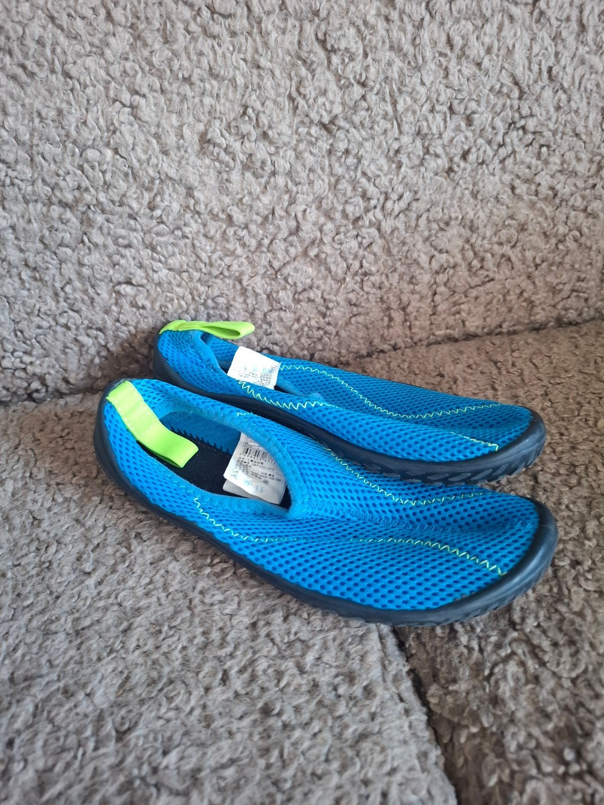 Waterschoenen, Watersport en Boten, Watersportkleding, Ophalen of Verzenden, Zo goed als nieuw, Kind, Zeil- of Surfschoenen