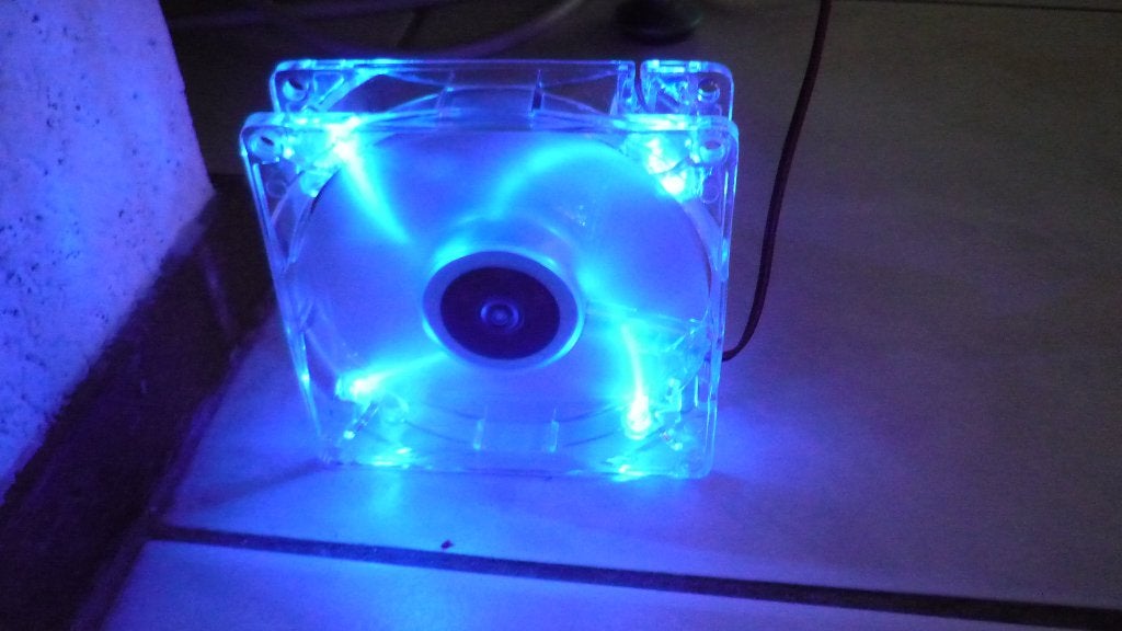 Ledcasefans en gewone casefans plus veel aparte verloopjes, Computers en Software, Computerkoelers, Ophalen of Verzenden, Luchtkoeling