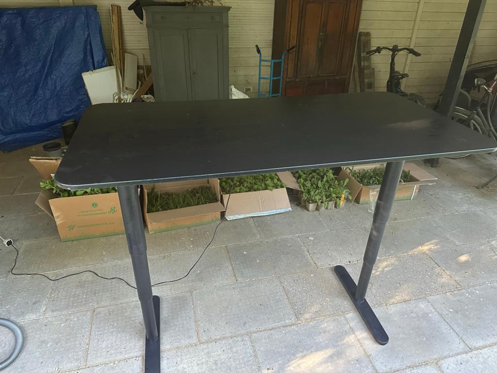IKEA elektrisch zit-sta bureau - technisch perfect, Ophalen, Elektrisch, Gebruikt, Spaanplaat of MDF