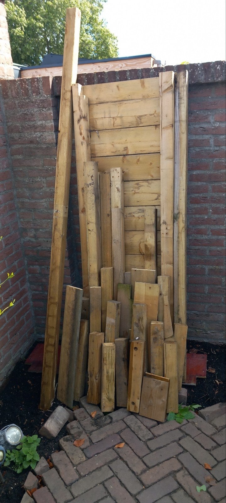 Diverse partij gebruikt hout: balken en planken, Doe-het-zelf en Verbouw, Hout en Planken, Ophalen, Gebruikt, 50 mm of meer, Balk