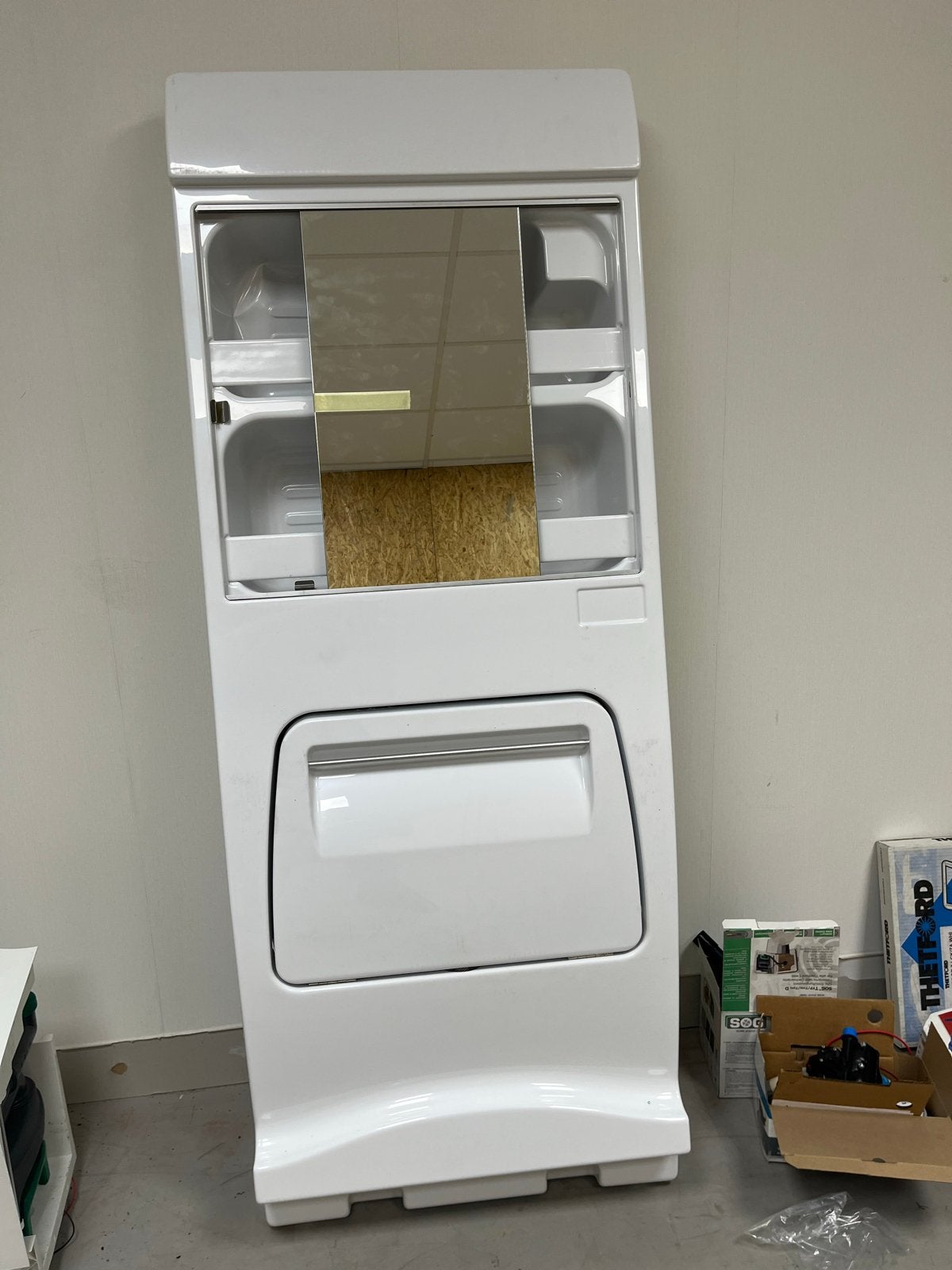 Compacte caravan/camper badkamerunit met wastafel en spiegel, Ophalen, Nieuw