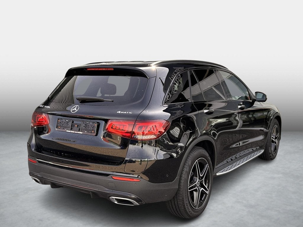 Mercedes-Benz GLC-klasse 300 e 4MATIC AMG | Airmatic Luchtve, Auto's, Mercedes-Benz, Automaat, LED verlichting, 14 kWh, Gebruikt