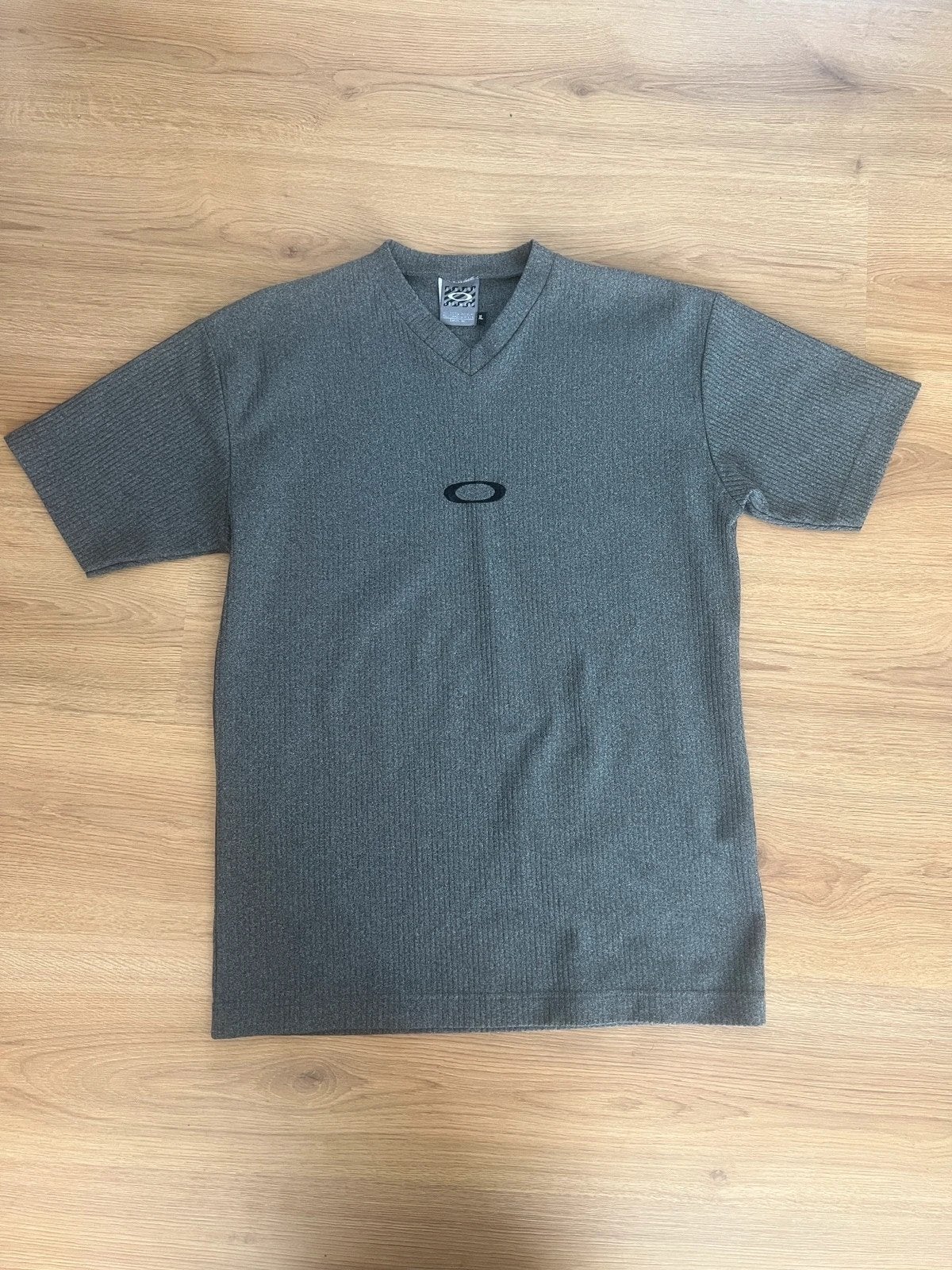 Vintage Oakley t-shirt embroidery size XL, Oakley, Zwart, Ophalen of Verzenden, Maat 56/58 (XL)