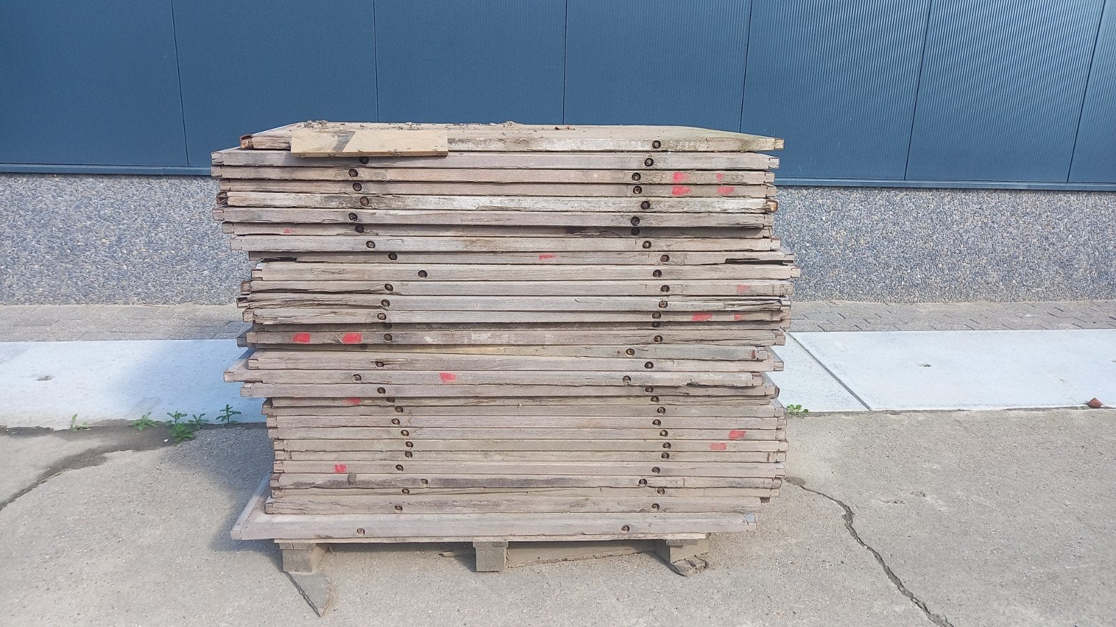 Gebruikte houten planken , hardhout steenschot, Doe-het-zelf en Verbouw, Ophalen, Gebruikt, 25 tot 50 mm, Plank