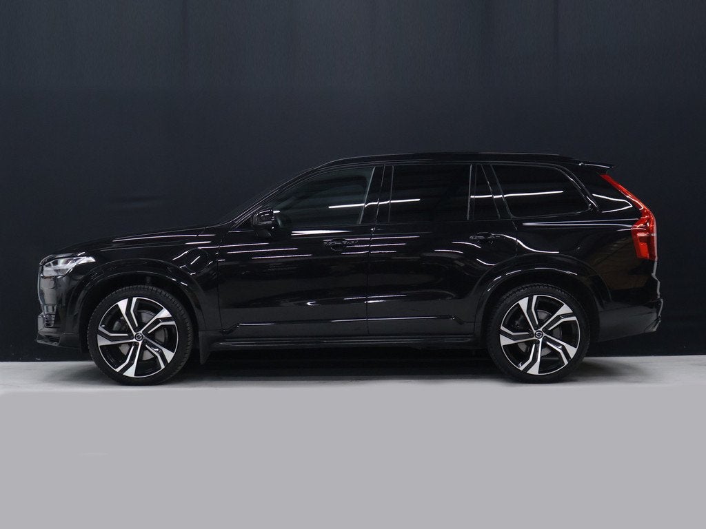 Volvo XC90 2.0 T8 Recharge AWD R-Design 7P [ADAPTIVE CRUISE,, Auto's, Volvo, Gebruikt, 4 cilinders, 7 stoelen, Zwart