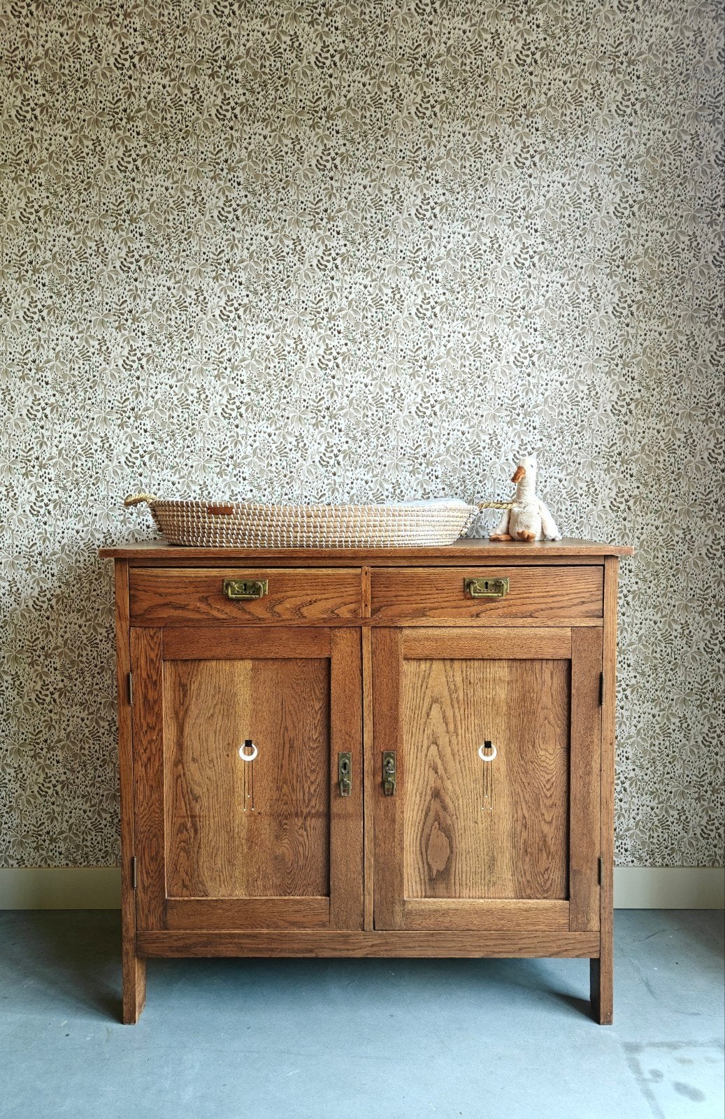 Vintage commode / massief hout / antiek / bezorgen mogelijk, 50 tot 70 cm, Ophalen of Verzenden, 90 tot 105 cm, 100 cm of meer