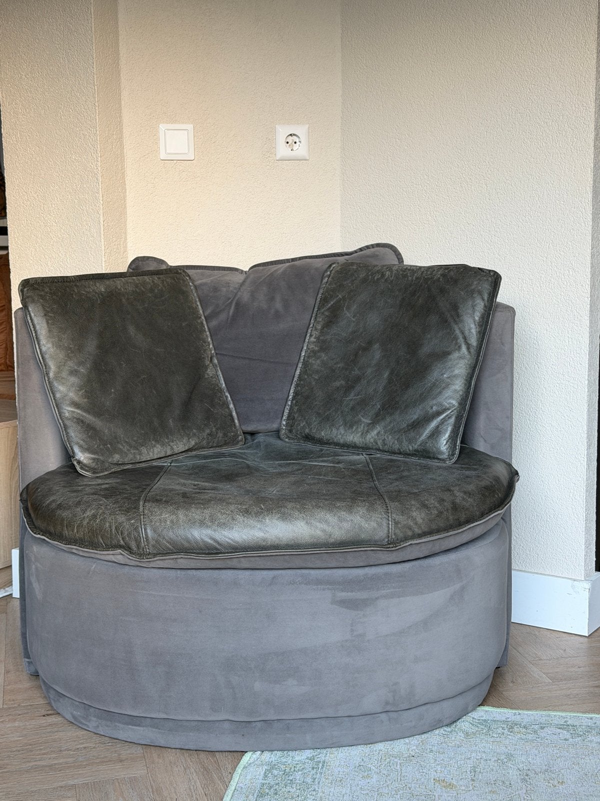 Comfortabele fauteuil met half leren/stoffen kussens, Ophalen, Gebruikt, Stof, 75 tot 100 cm