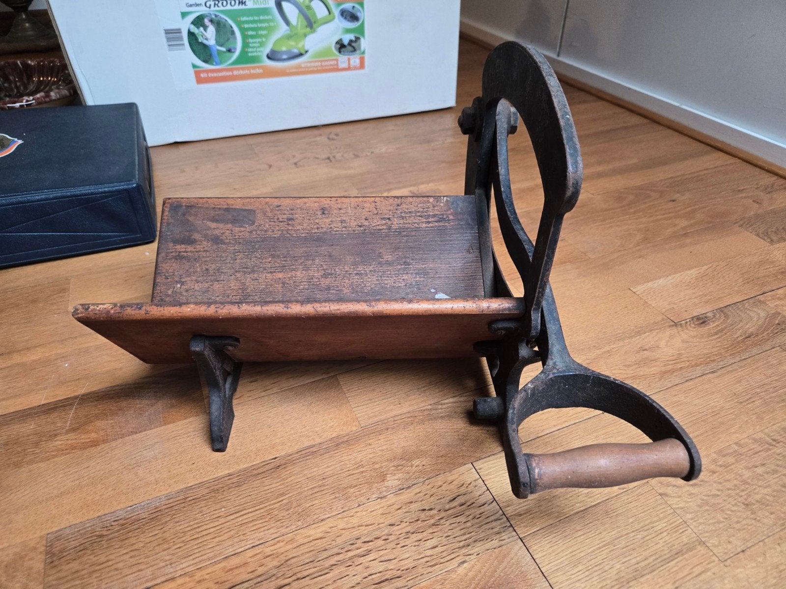 Antieke broodsnijmachine Alexanderwerk – gietijzer en hout, Ophalen of Verzenden