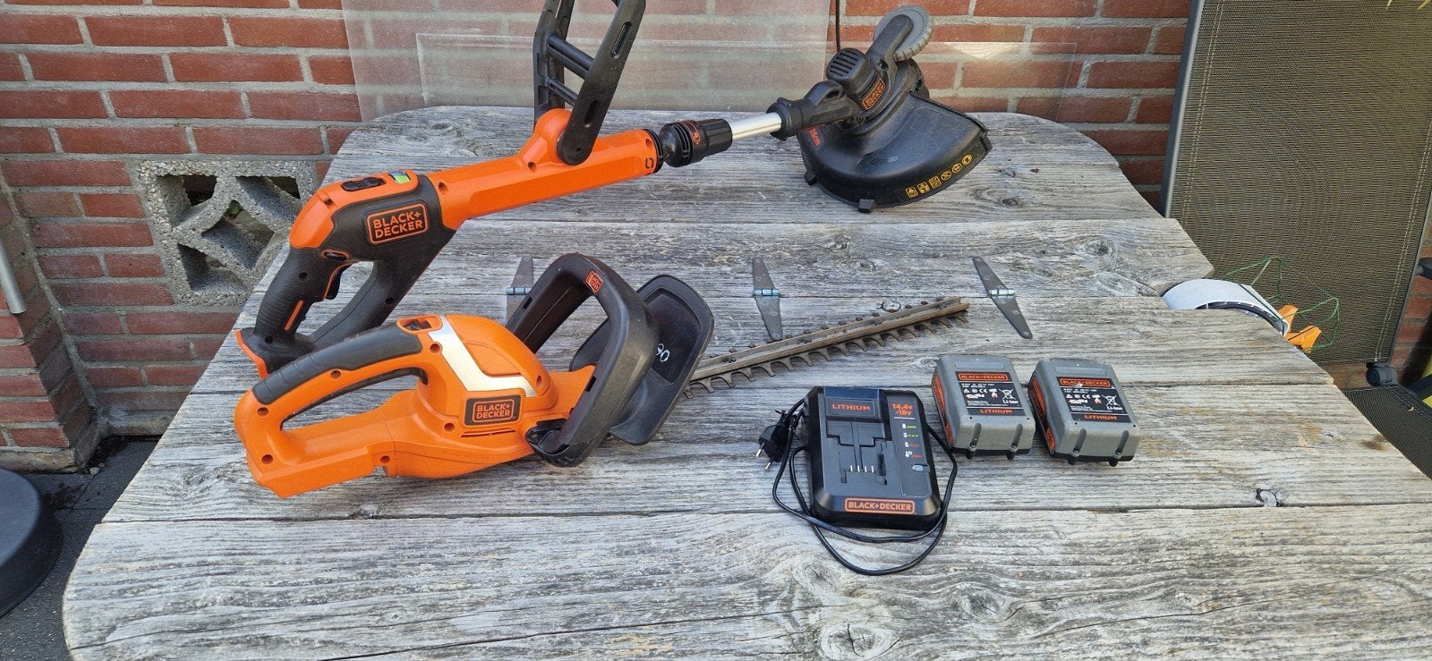 Black & Decker Grastrimmer STC1840P & Heggenschaar GTC1845L, Tuin en Terras, Grasmaaiers, Ophalen, Gebruikt, Black & Decker