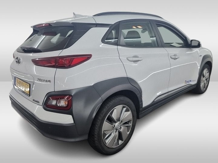 Hyundai KONA EV Comfort 64 kWh 3-Fase 1e-Eig. & Dealer-Onder, Auto's, 12 maanden, Stof, Gebruikt, Zwart