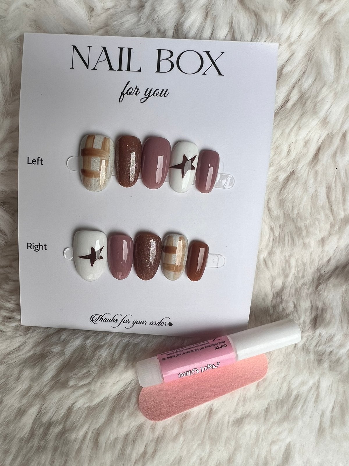 Nagel press on - nail press on - nail box - nail art, Bruin, Nieuw, Ophalen of Verzenden, Handen en Nagels