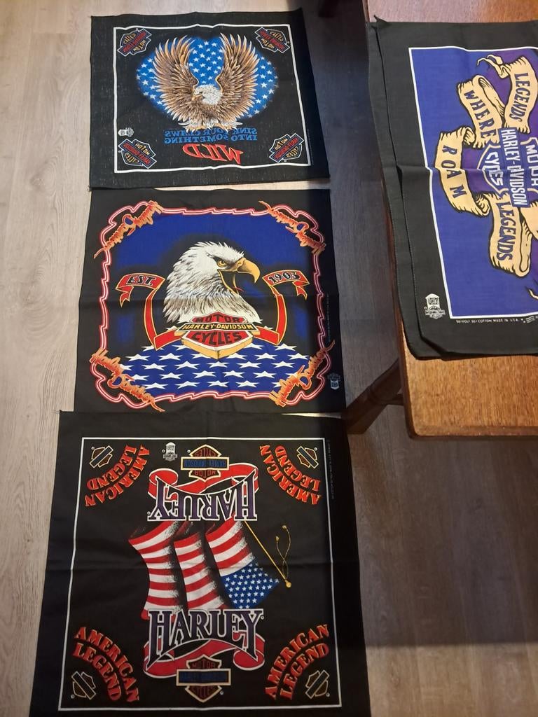 Vintage Harley Davidson Bandana's / Scarfs - Diverse Designs, Ophalen, Gebruikt, Harley-Davidson, 3700 W Juneau Ave, Milwaukee, WI 53208, USA