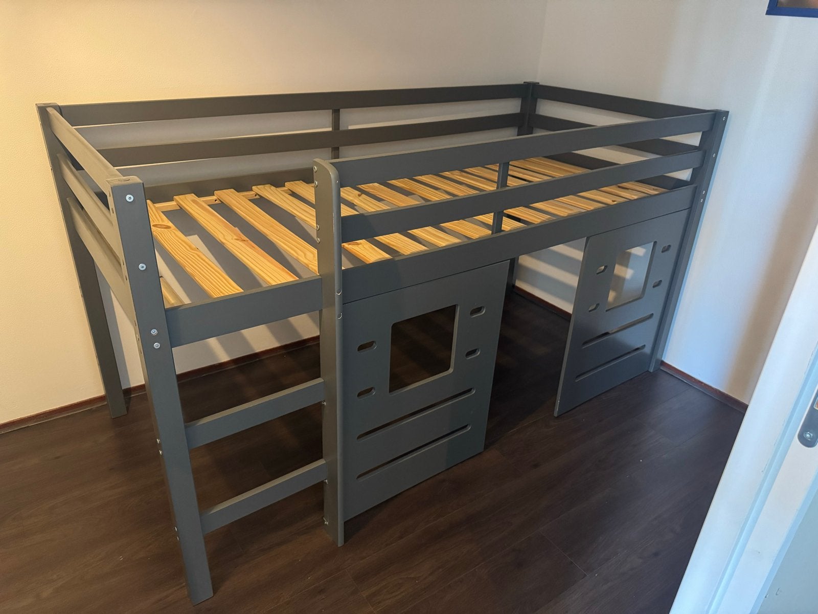 Halfhoogslaper Ties van Leenbakker (grijs), Ophalen, 85 tot 100 cm, Gebruikt, Hoogslaper of Stapelbed