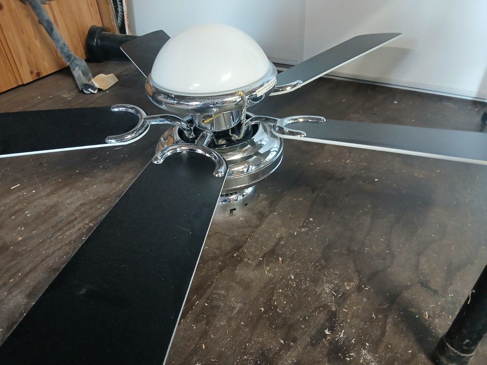 Plafondventilator met verlichting - Zwart/Chroom, Ophalen of Verzenden