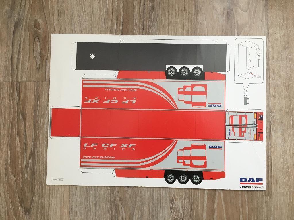 bouwplaat DAF vrachtauto LF CF XF nieuw staat, Hobby en Vrije tijd, Overige merken, Auto, Groter dan 1:32, Nieuw