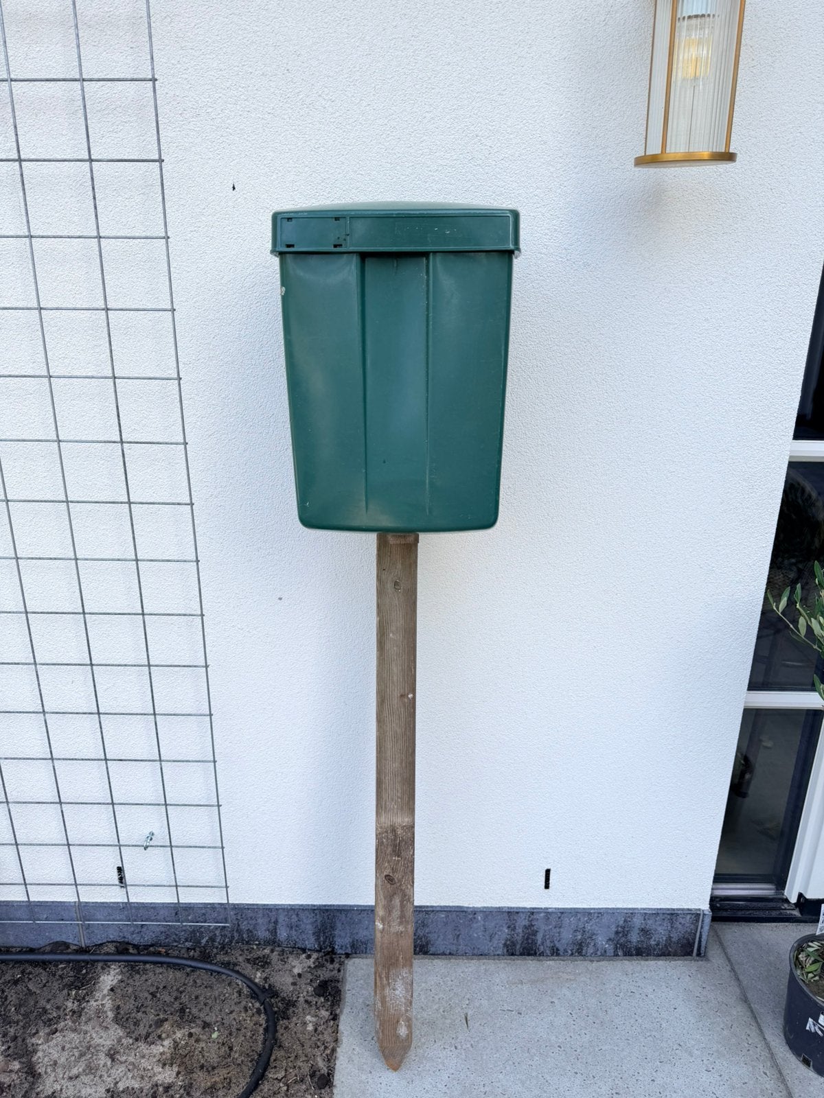 Brievenbus op paal, Tuin en Terras, Brievenbussen, Ophalen, Gebruikt, Kunststof, Staande brievenbus