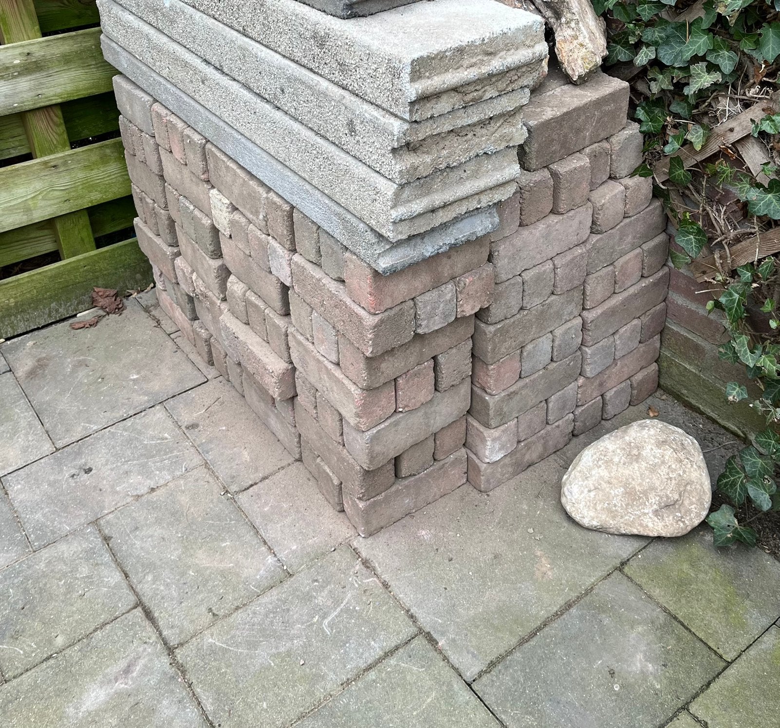 Klinkers en opsluitbanden, Ophalen, Overige typen, Zo goed als nieuw, Minder dan 5 m²