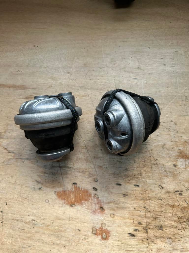 2x Motorsteun/motorrubber Mercedes Nieuw., Auto-onderdelen, Ophalen of Verzenden, Nieuw, Mercedes-Benz