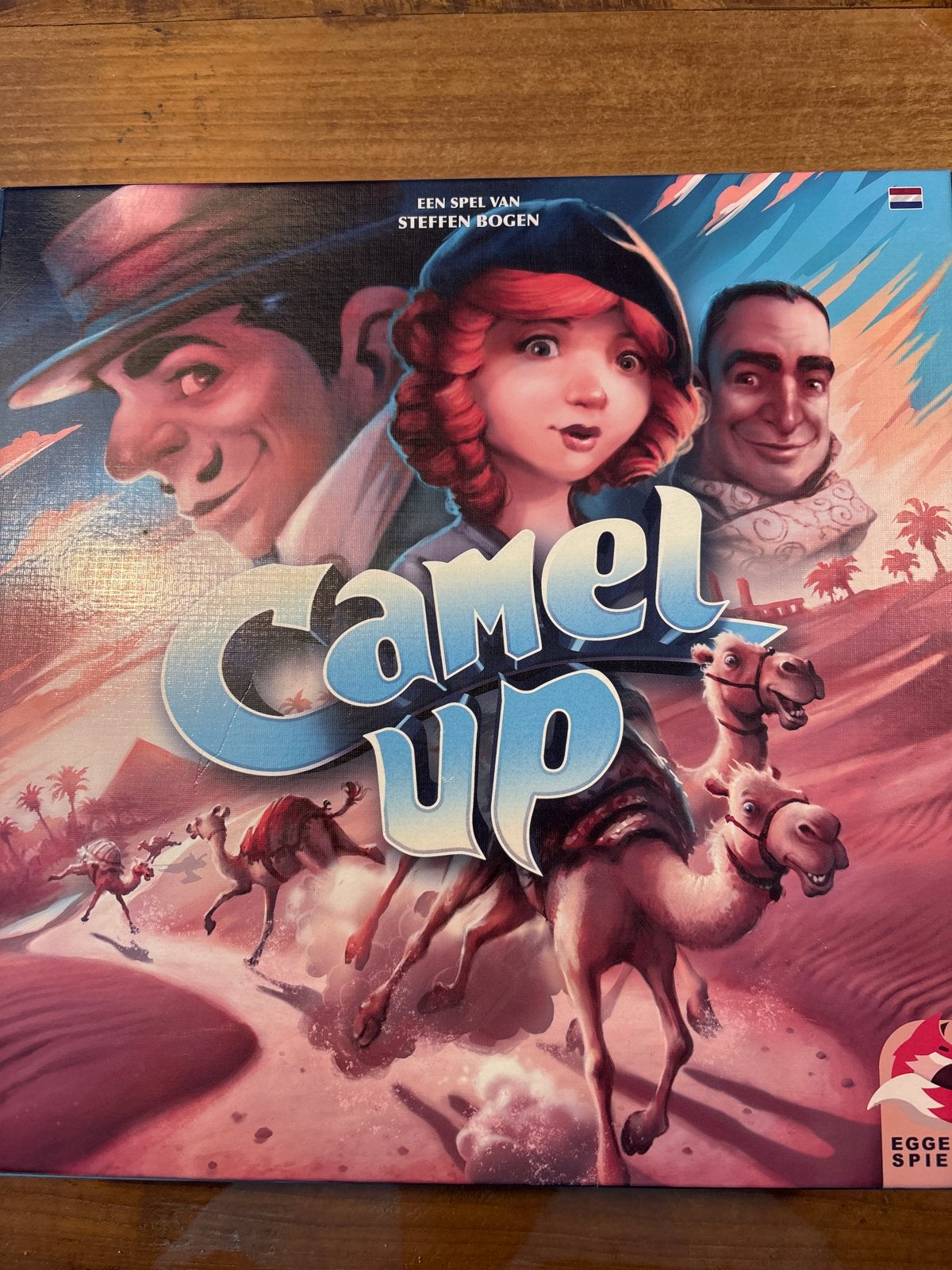 Camel Up Bordspel - Spannende Kameelrace, Hobby en Vrije tijd, Drie of vier spelers, Ophalen of Verzenden, Zo goed als nieuw