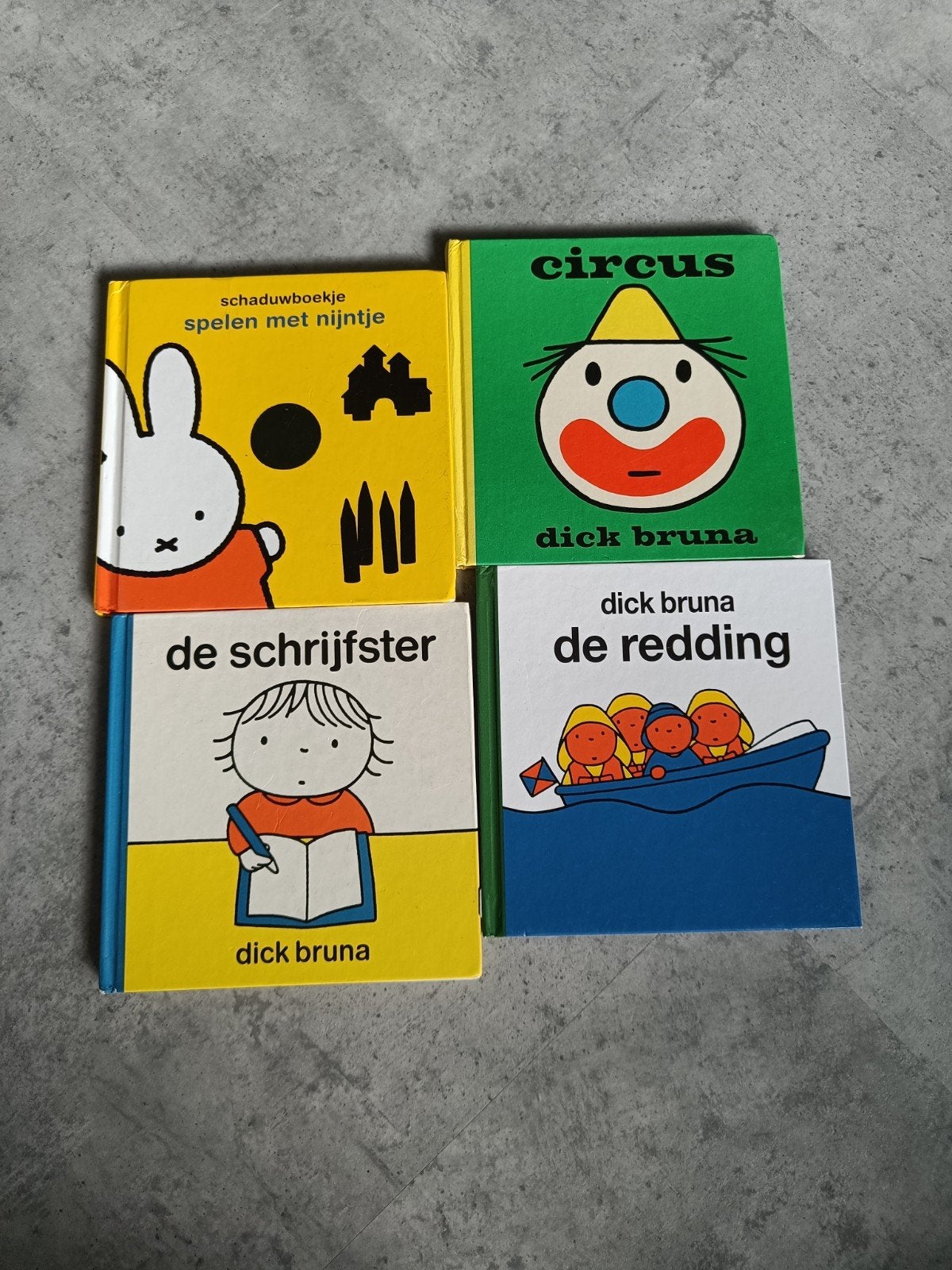 4 Nijntje boekjes van Dick Bruna, Boeken, Gelezen, Fictie algemeen, Jongen of Meisje, Ophalen of Verzenden