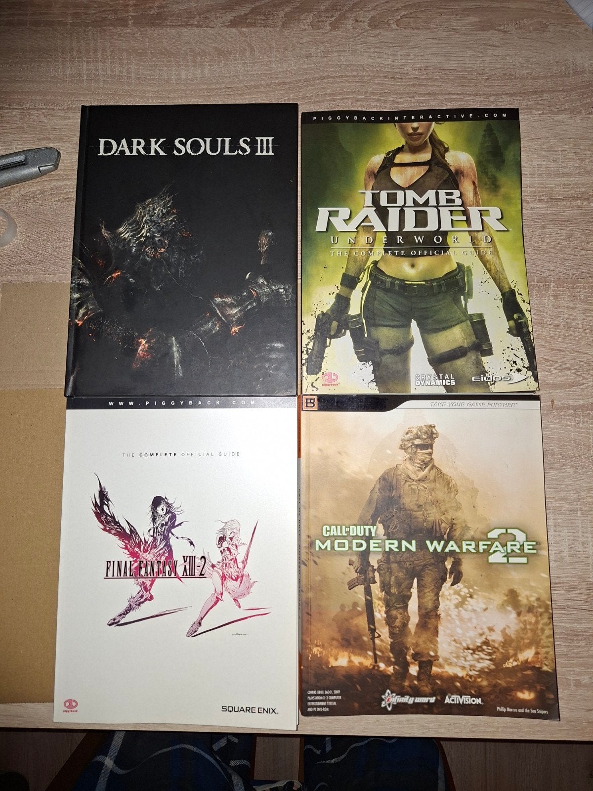 Gidsen. Dark Souls III, Final Fantasy XIII-2, Tomb Raider, Spelcomputers en Games, 1 speler, Ophalen of Verzenden, Vanaf 16 jaar