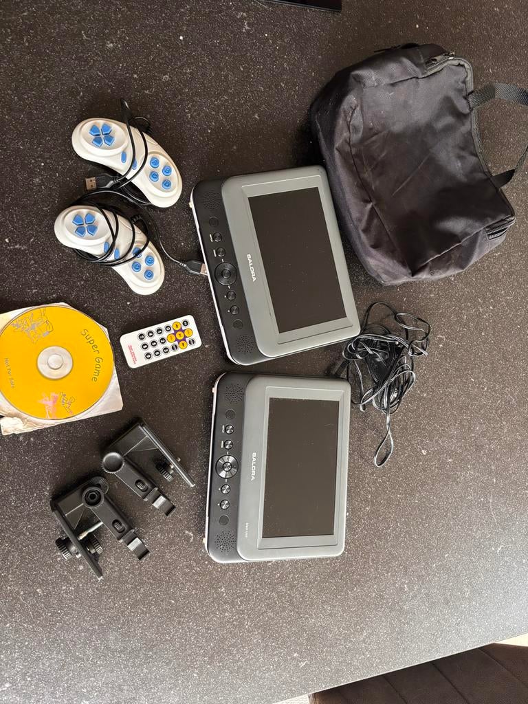 Draagbare DVD-spelerset Salora met accesoires, Gebruikt, Draagbaar, Ophalen, Overige merken
