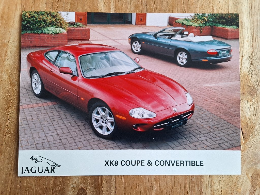 persfoto Jaguar XK8 Coupe & Convertible 20x15 cm, Ophalen of Verzenden, Zo goed als nieuw, Overige merken, Jaguar