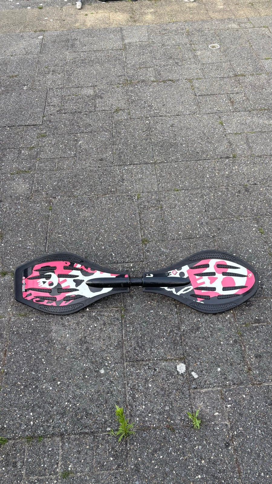 Waveboard roze/zwart - Zo goed als nieuw, Ophalen of Verzenden, Zo goed als nieuw, Waveboard